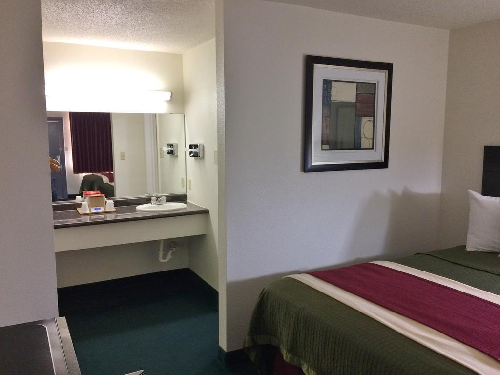 Motel Travel & Atlanta