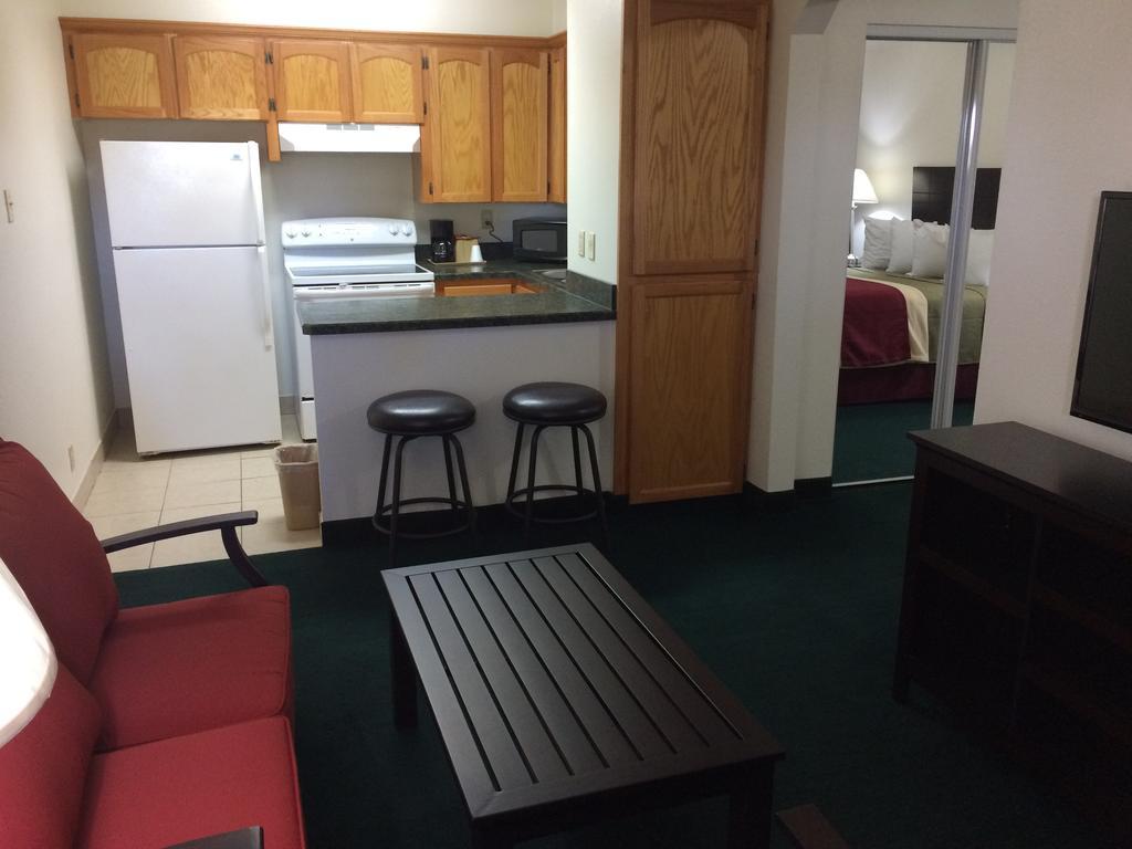 Travel & Motel